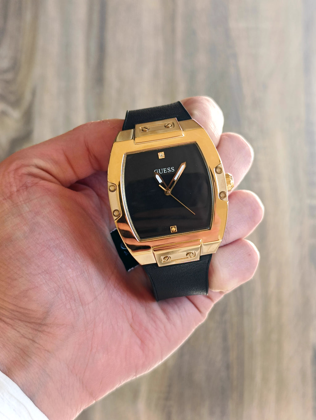 Guess GW0386G3