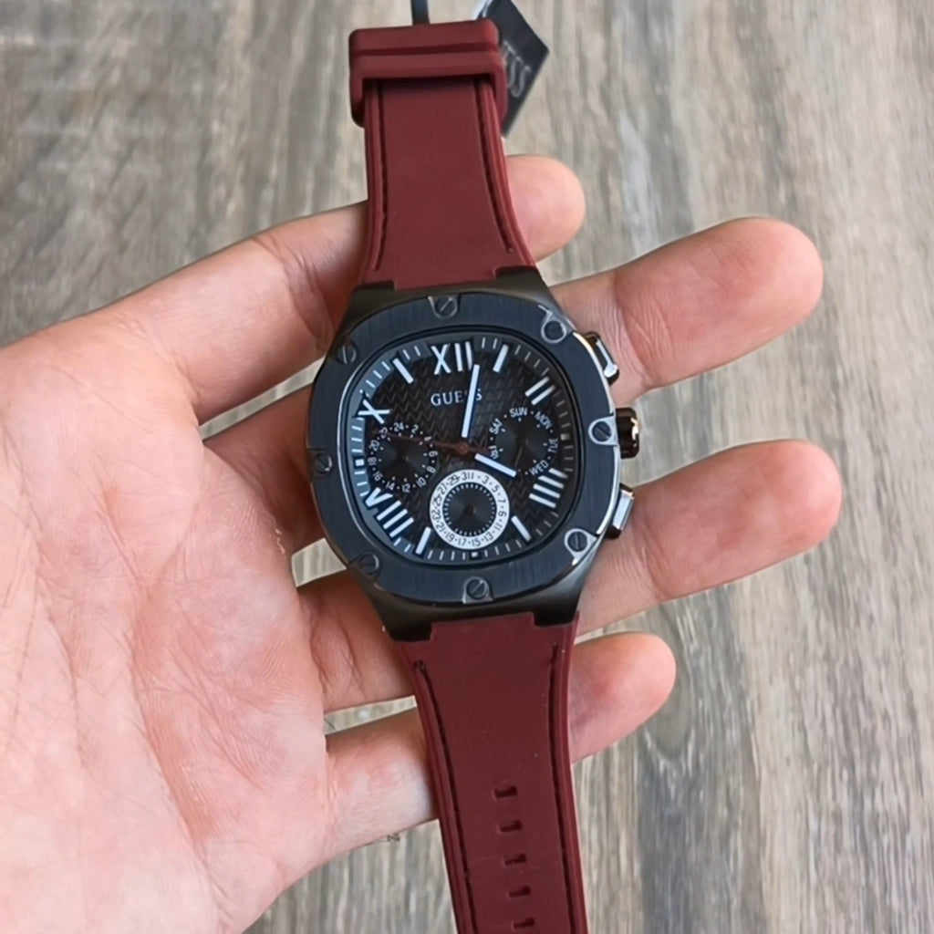 Guess GW0571G4