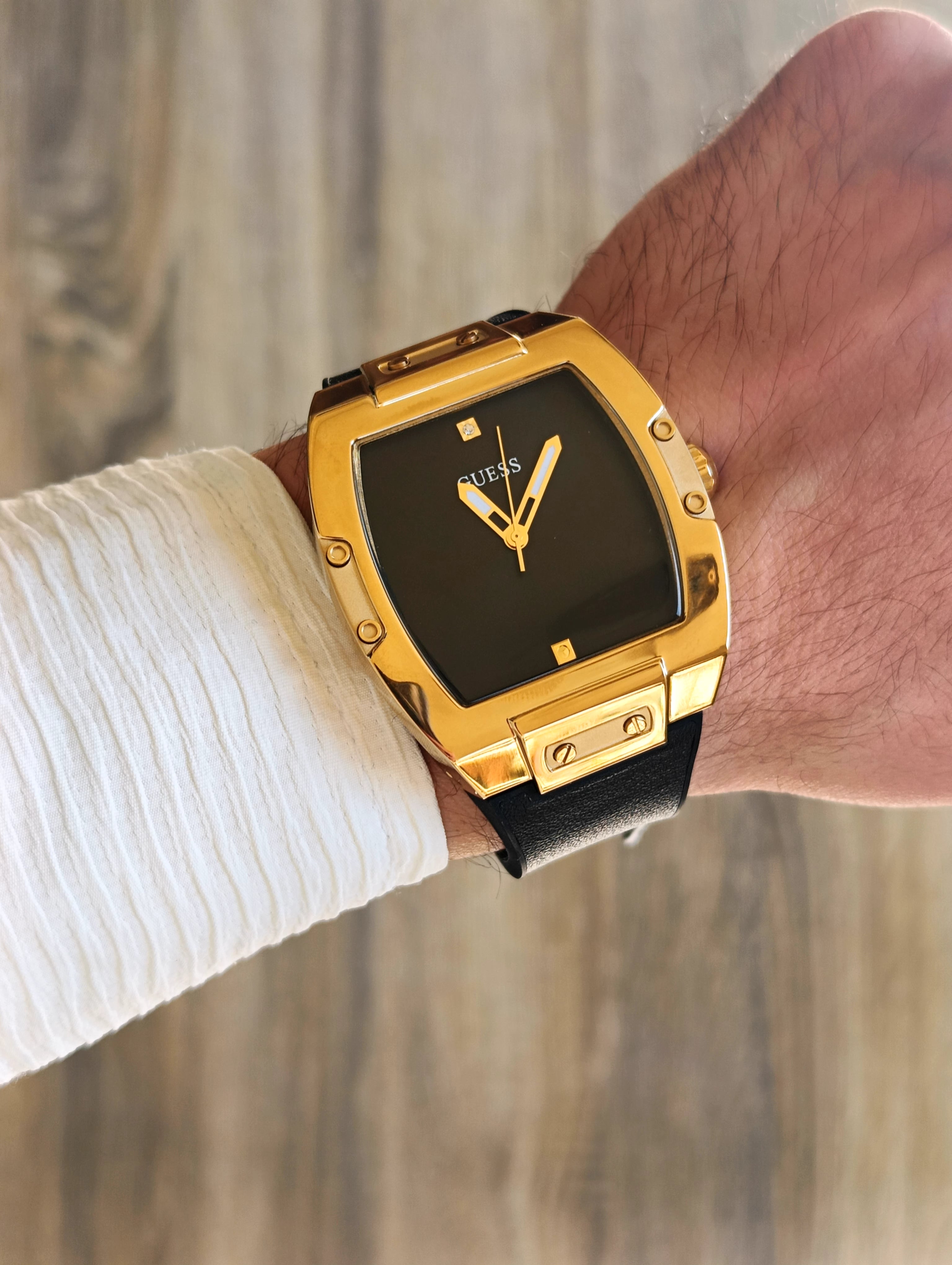 Guess GW0386G3